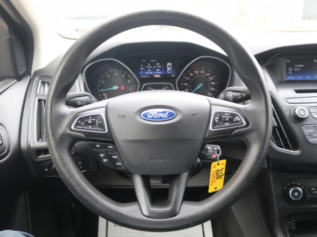 Ford Focus SE 2015