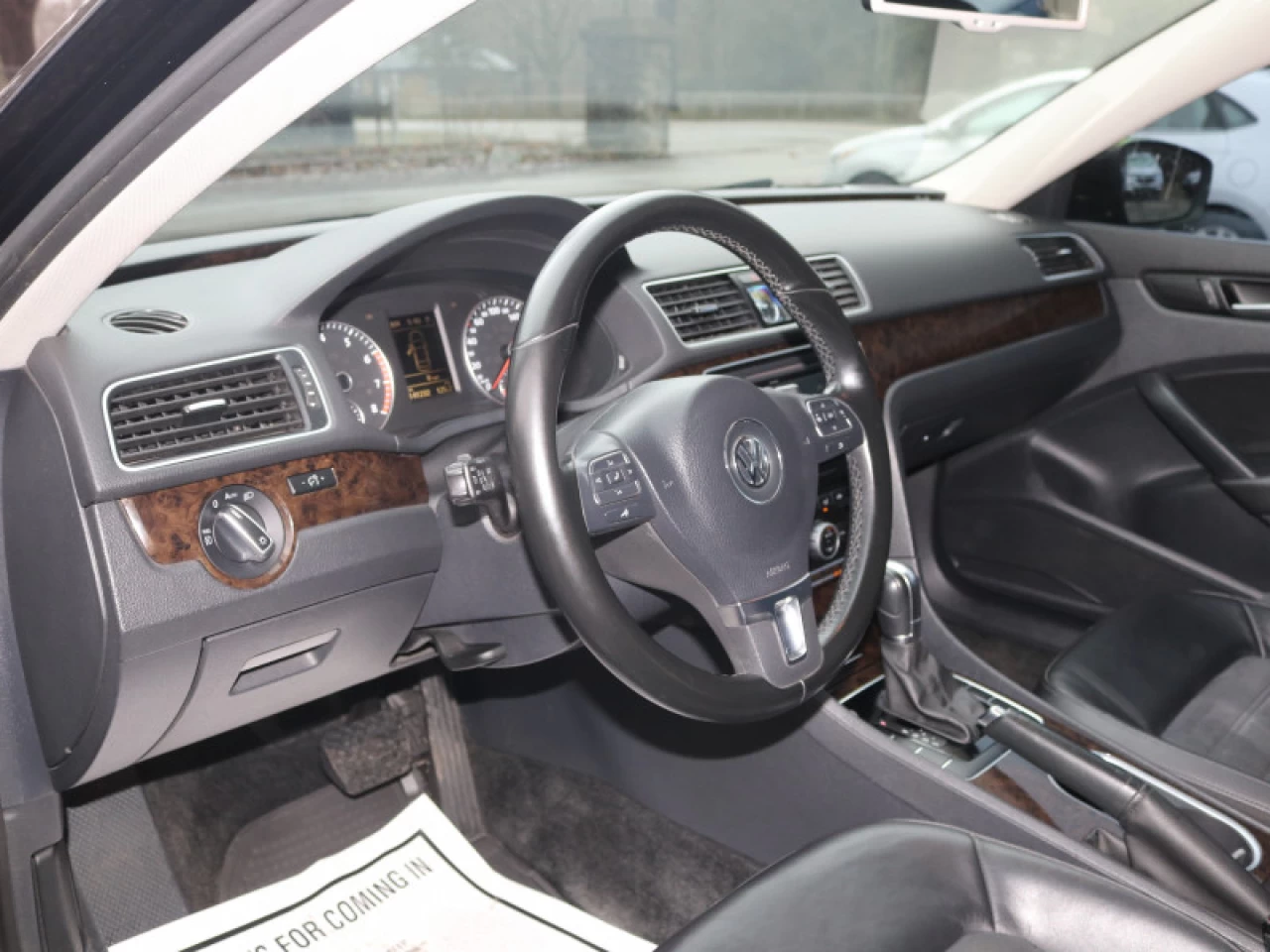 2015 Volkswagen Passat 1.8T SEL PREMIUM Main Image
